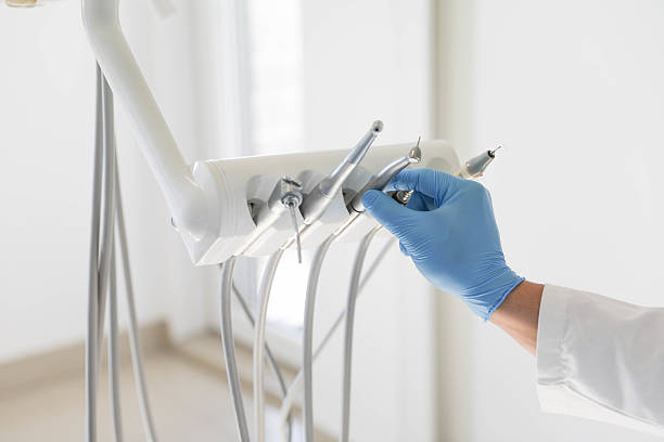 24/7 Emergency Dental Implants experts in Hamilton, MO